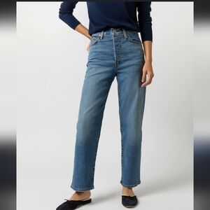 Levi's Ribcage Straight Ankle Distressed Jeans Size 29